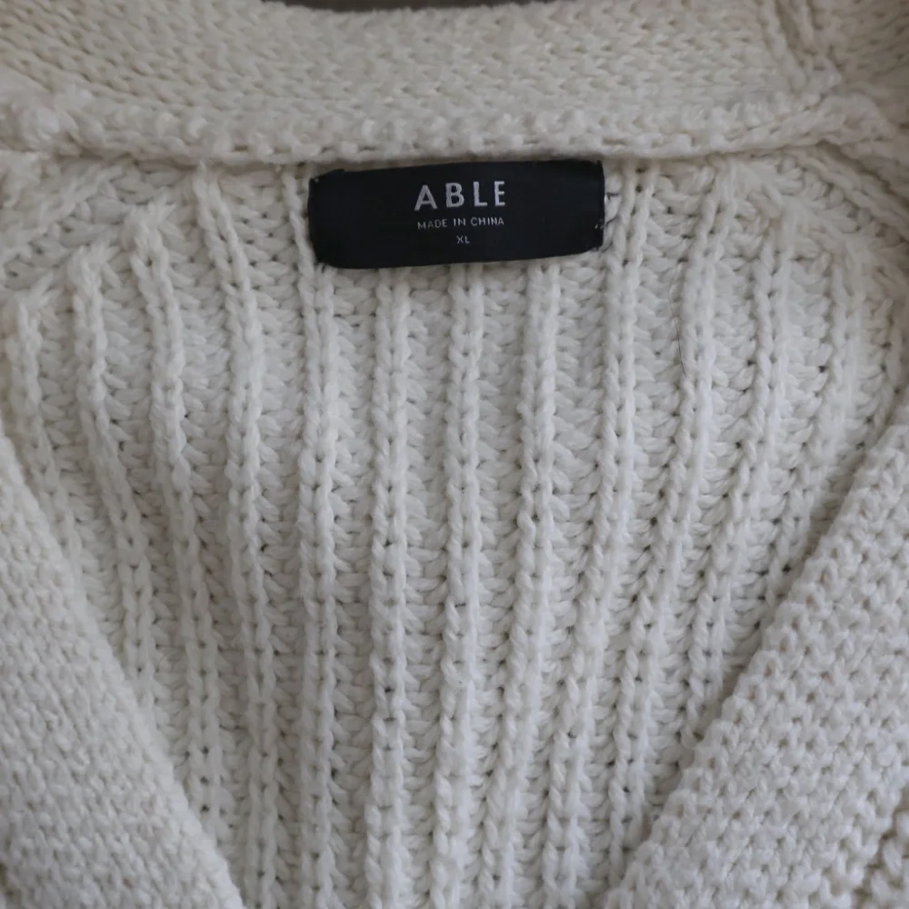 Able Cristina Boyfriend Cardigan Womens XL Cream Closet Staple Coastal - Picture 8 of 10